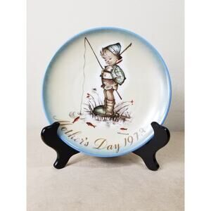 Hummel Mother's Day 1973 Plate The Little Fisherman Made in West Germany Vtg 7